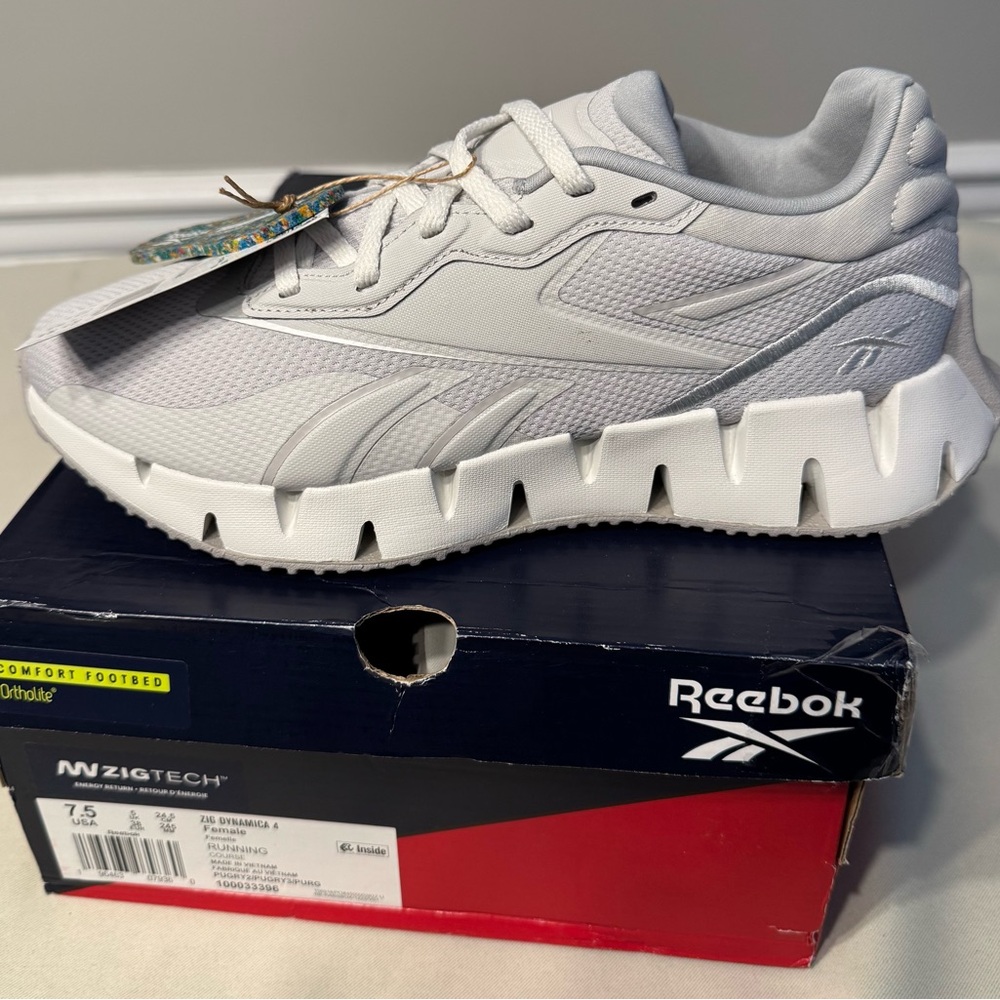 Reebok Zig Dynamica 4 BRAND NEW Light Gray Sz 7.5